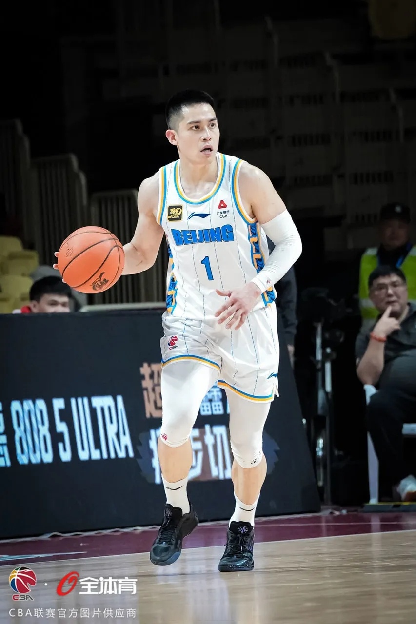 九游官方-包含北京首钢发布备战花絮，加时末段单刀错失，CBA常规赛任务艰巨，阵容厚度经受考验的词条-九游官方